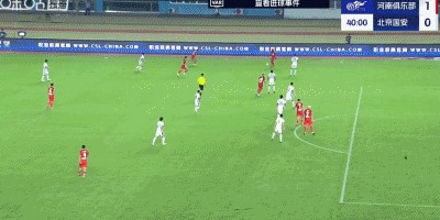 河南2-0国安，钟义浩百场破门，卡多索点射建功，张玉宁中柱