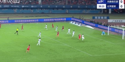 河南2-0国安，钟义浩百场破门，卡多索点射建功，张玉宁中柱
