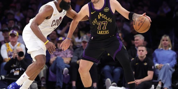 亿万28下载-NBA｜在东契奇和詹姆斯的里程碑之夜，湖人稳住西部第三