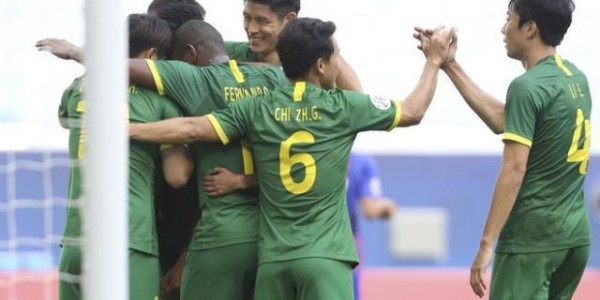 【夜读】中国足球靠颜值扬眉吐气的一天？